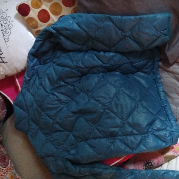 Northface jacket MOVING SALE! - Picture 4 of 4